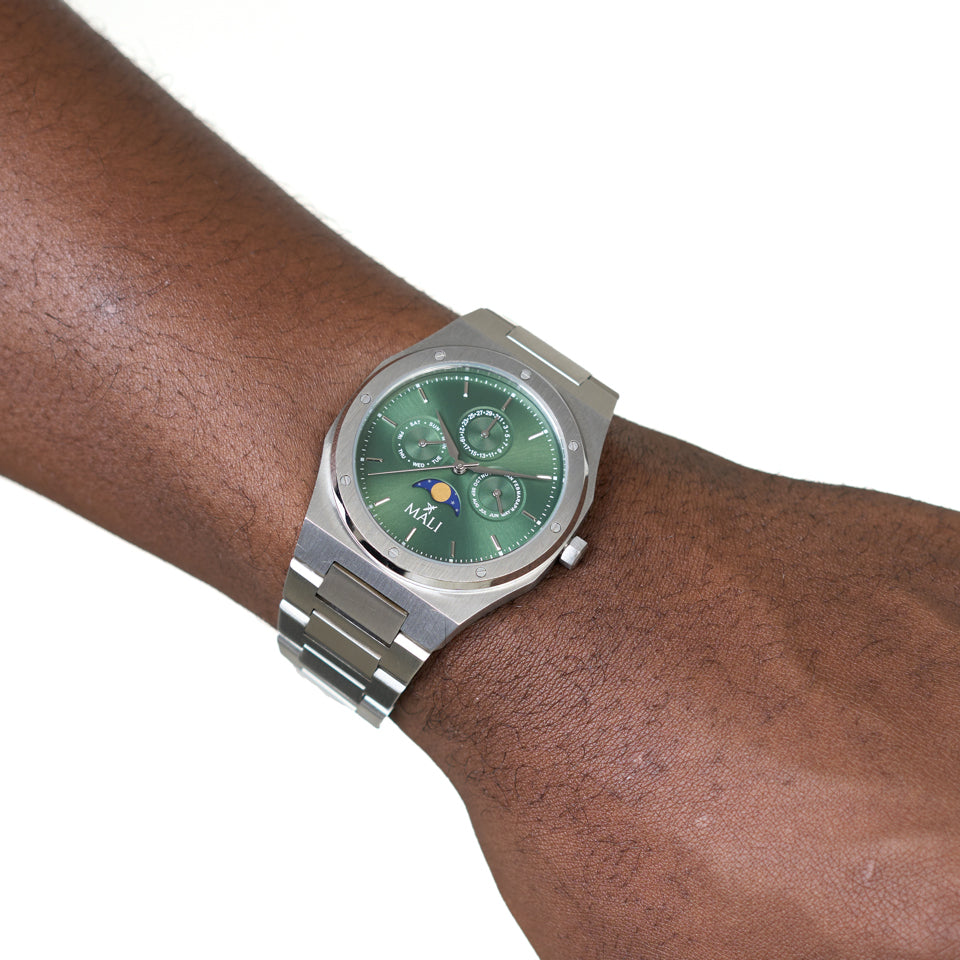 Mali_watch_on_hand-0030