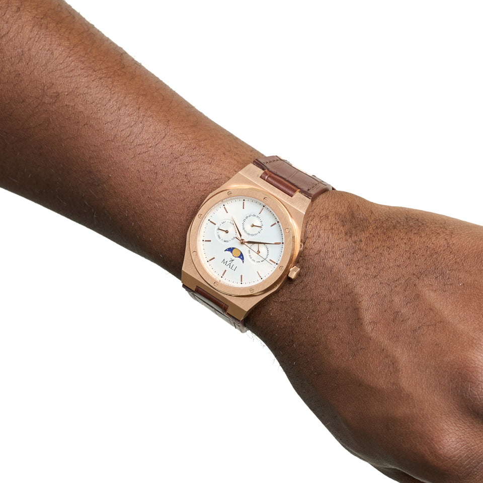 Mali_watch_on_hand-2