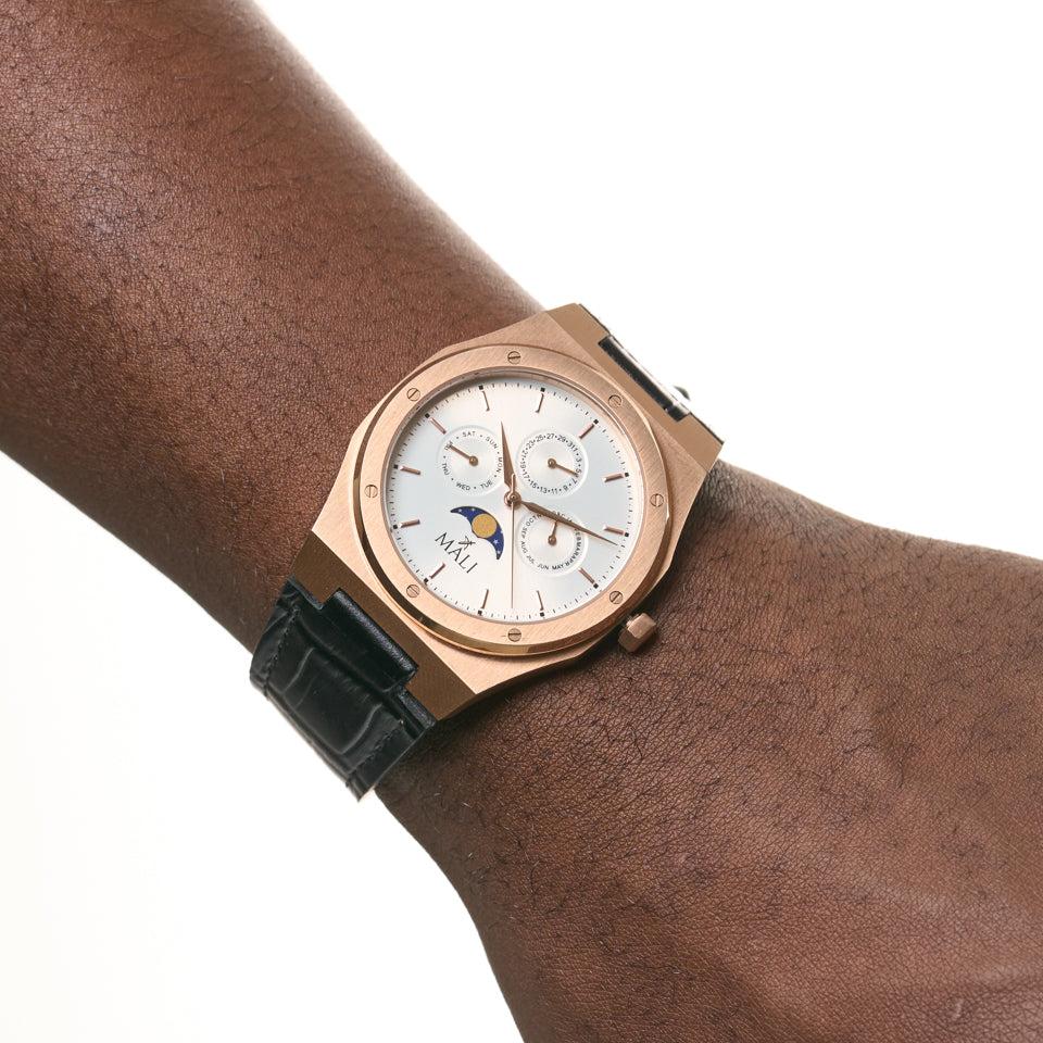 Mali_watch_on_hand-39